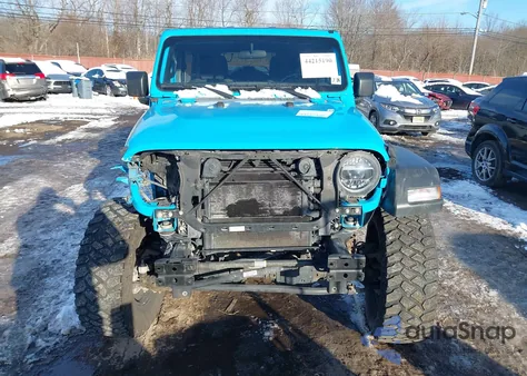 2021 Jeep Wrangler Unlimited Willys 4X4 z USA, uszkodzony, nr VIN 1C4HJXDG8MW620095